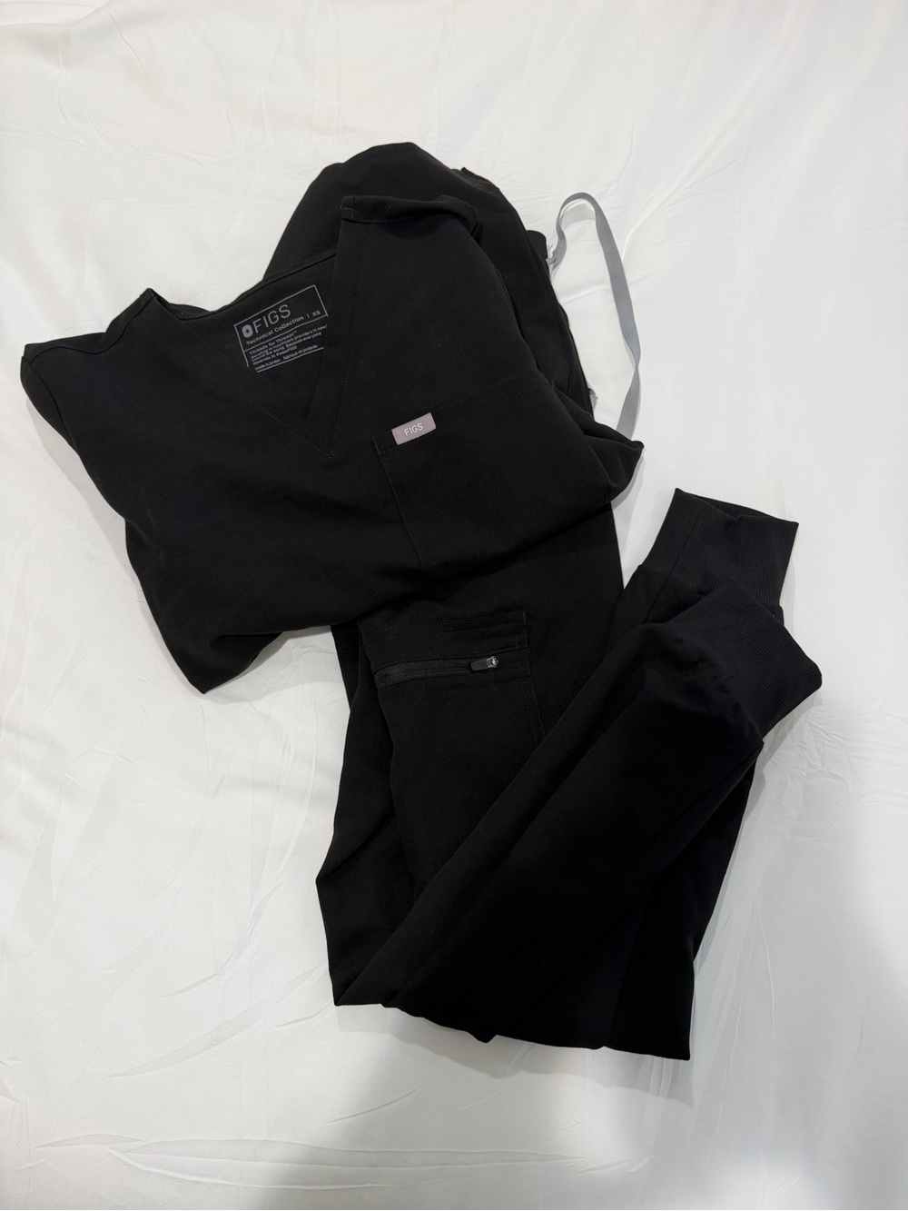 Figs Black Women's Scrub Joggers & Top Set